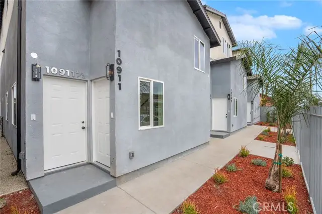 10911 Main Street, Los Angeles, CA 90061 - #3
