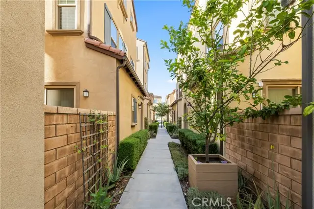 831 Wintergreen Way, Upland, CA 91786 - #2