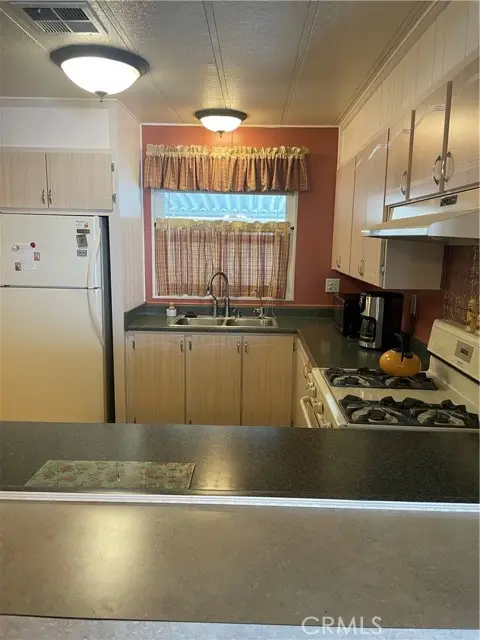 3800 Bradford  #210, La Verne, CA 91750 - #2