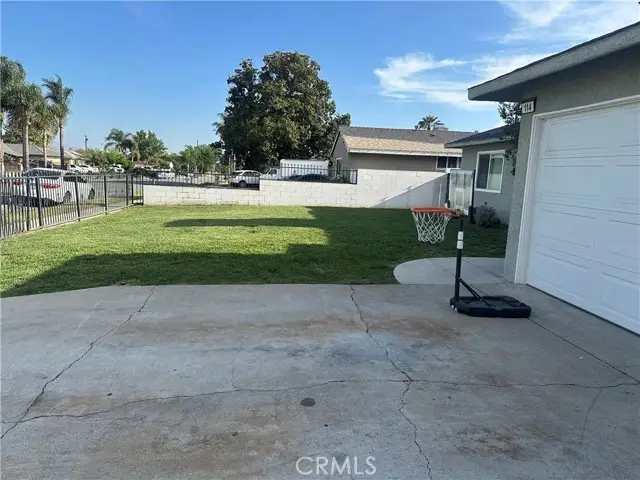 114 Acacia Avenue, Rialto, CA 92376 - #2