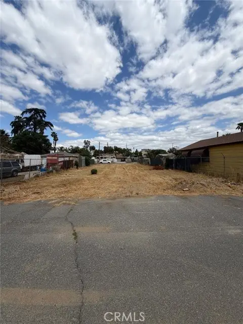 257 1st, Perris, CA 92570 - #3