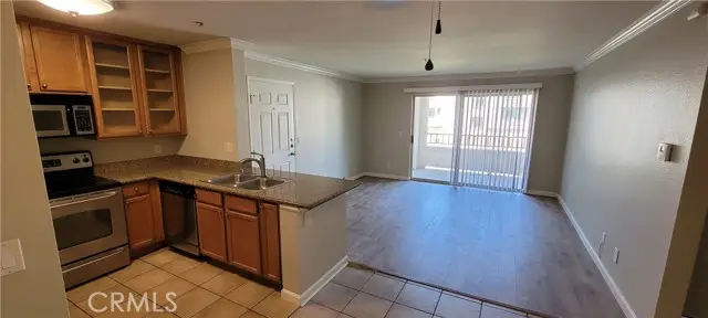 1010 La Terraza  #203, Corona, CA 92879 - #3