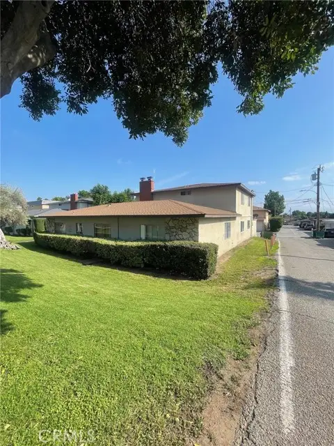 2524 Price, La Verne, CA 91750