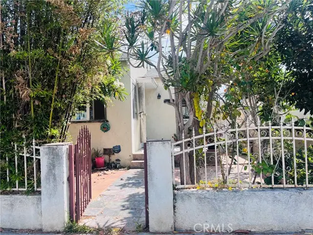 4130 Redwood Avenue, Los Angeles, CA 90066 - #3