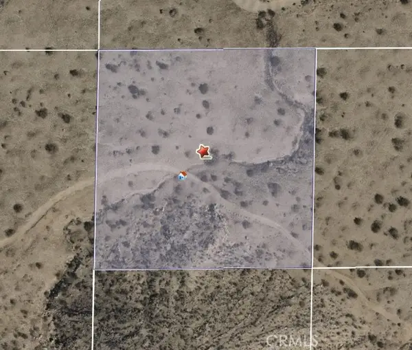 135 Vic Avenue M-12, Palmdale, CA 93591