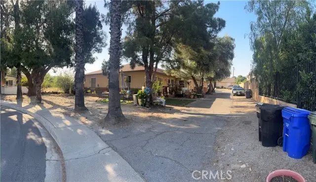 16554 Paine, Fontana, CA 92336 - #2