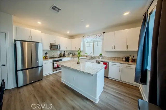 364 Castaic Way, Rialto, CA 92377 - #2
