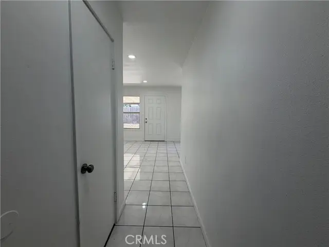 7931 Newcastle Avenue, Reseda, CA 91335 - #2
