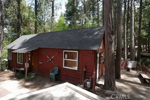 25020 Moon Drive, Crestline, CA 92325 - #1