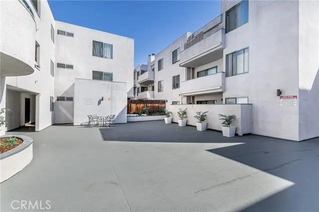 14610 Erwin  #212, Van Nuys, CA 91411 - #2