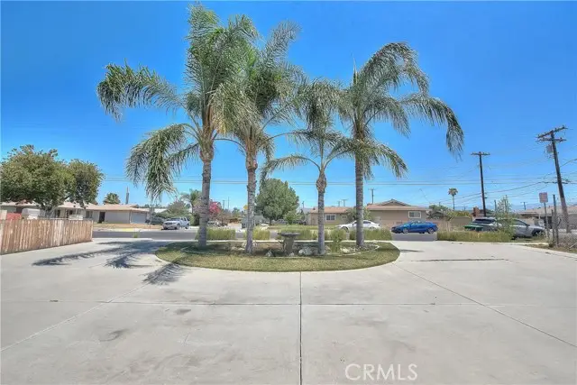 550 Laurel, Colton, CA 92324 - #2