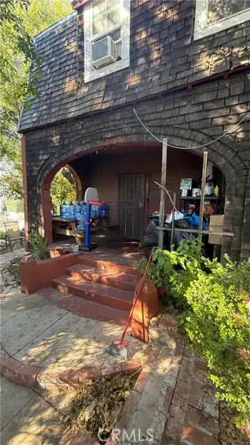 321 Avenue 37, Los Angeles, CA 90065