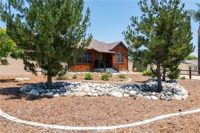 895 23rd, Upland, CA 91784 - #2