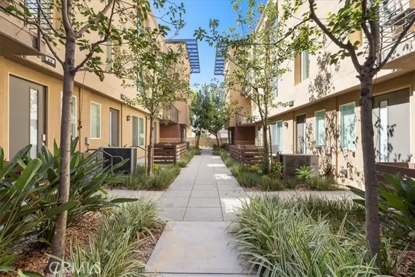 422 Route 66, Glendora, CA 91740
