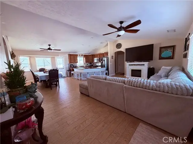 9220 Jacaranda, Hesperia, CA 92345 - #3