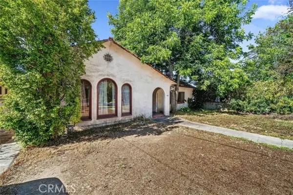 1050 Atchison, Pasadena, CA 91104
