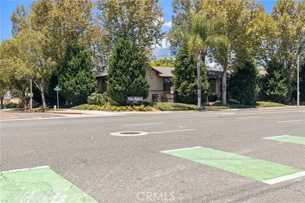 3050 Bristol  #4C, Santa Ana, CA 92704