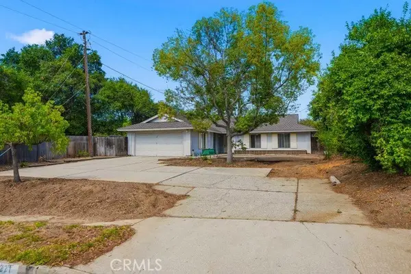 221 Lyman, Covina, CA 91724
