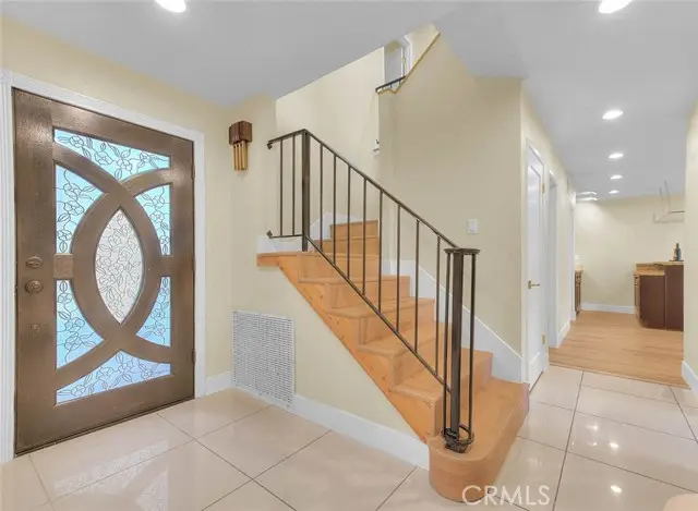 18223 Delano, Tarzana, CA 91335 - #3