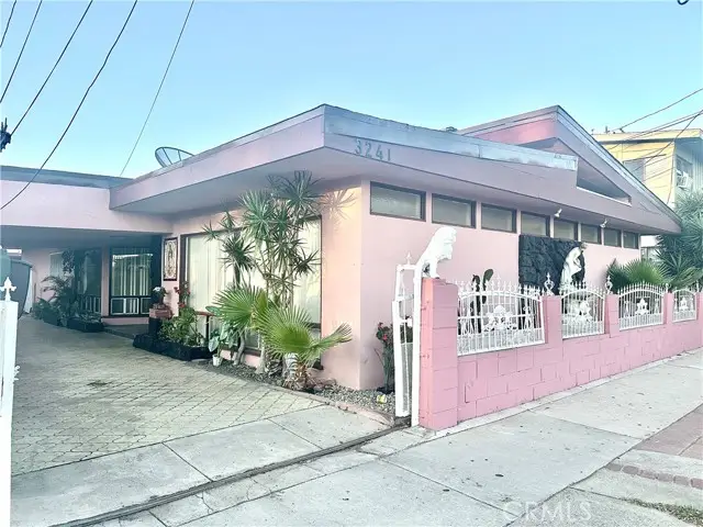3241 Santa Ana, Huntington Park, CA 90255 - #1