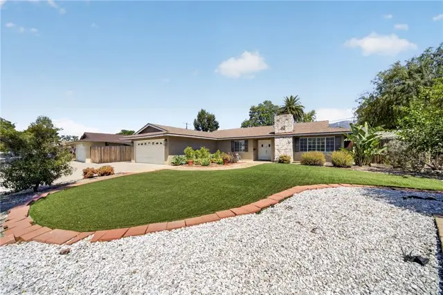 579 Aurora, Claremont, CA 91711 - #2