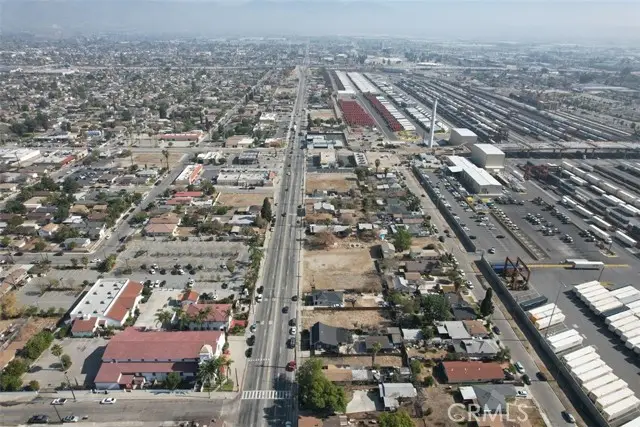 1445 5th, San Bernardino, CA 92411 - #3