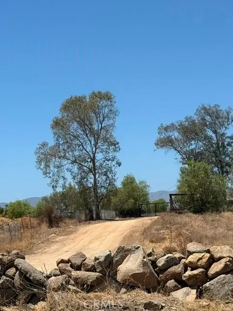 0 0, Lake Elsinore, CA 92532