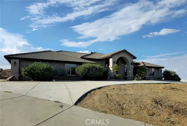 10282 Farmington, Hesperia, CA 92344 - #1