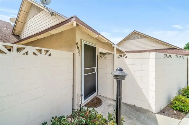 663 Indian Hill Boulevard  #C, Claremont, CA 91711 - #3