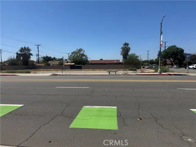 233 La Cadena Drive, Colton, CA 92324 - #3