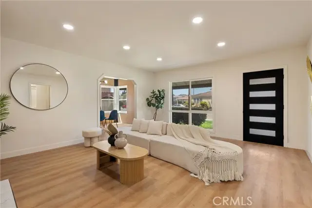 2280 San Francisco, Long Beach, CA 90806 - #3