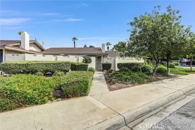 679 Indian Hill  #B, Claremont, CA 91711 - #2