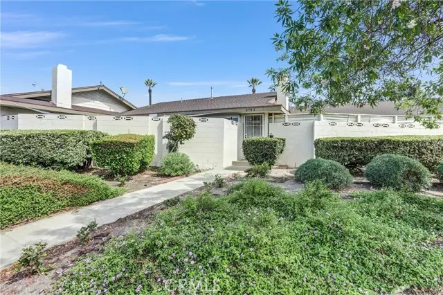 679 Indian Hill  #B, Claremont, CA 91711 - #3