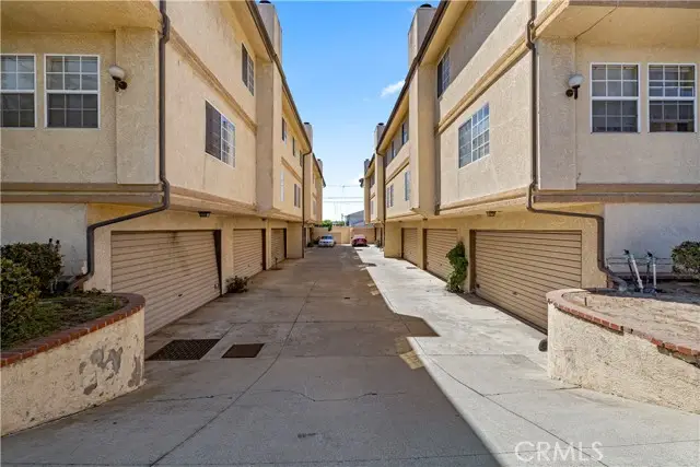 1040 252nd Street  #4, Harbor City, CA 90710 - #2