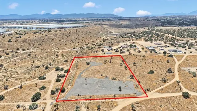 11475 Joshua, Hesperia, CA 92344 - #2
