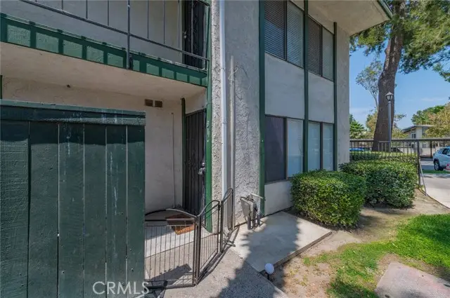 1735 Washington Street  #B-11, Colton, CA 92324 - #1