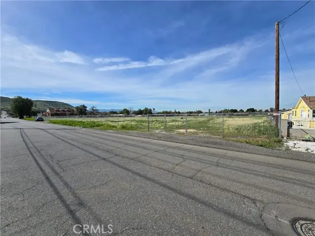 4511 Tyrolite, Riverside, CA 92509 - #1