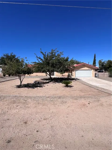 11490 4th, Hesperia, CA 92345