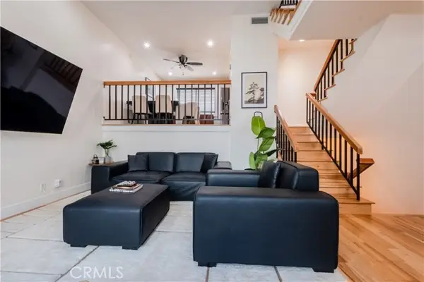 10911 Bluffside Drive  #17, Studio City, CA 91604
