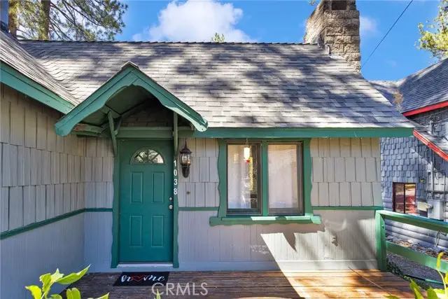 1038 Robin Ln., Wrightwood, CA 92397 - #3
