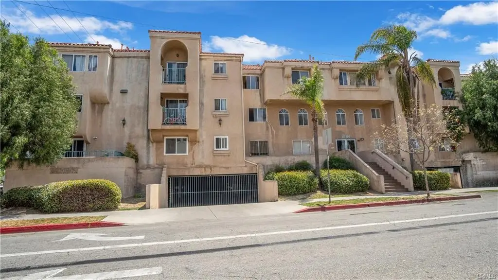 6100 Rugby Avenue  #113, Huntington Park, CA 90255 - #1
