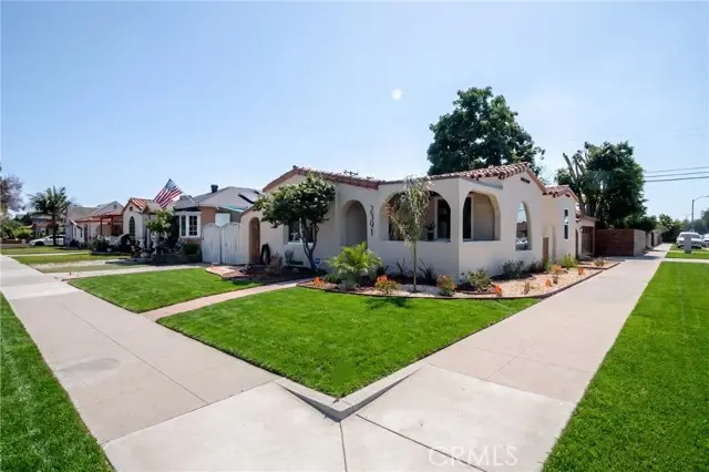 2391 Fashion Ave, Long Beach, CA 90810 - #1