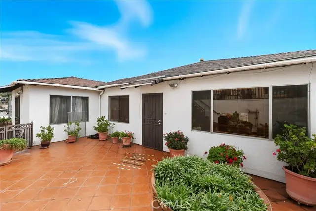 1140 Ditman Ave, Los Angeles, CA 90063 - #2