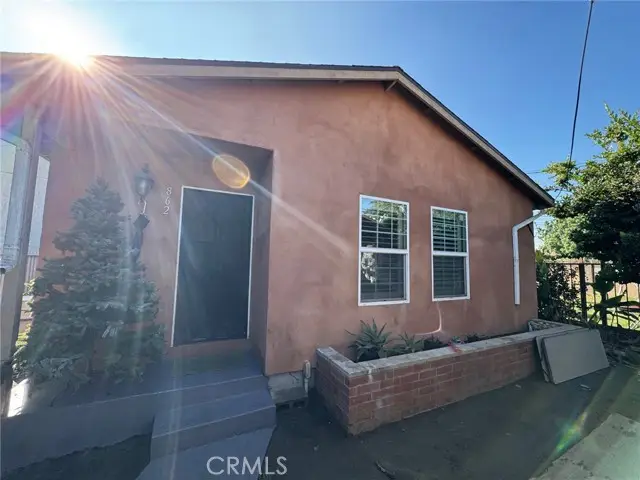 860 73rd St., Los Angeles, CA 90044 - Image #2