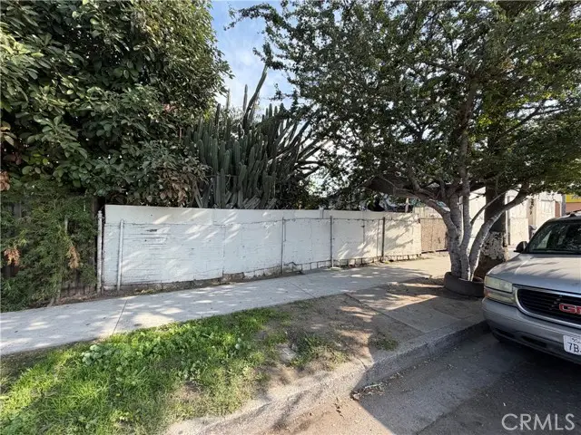 8226 Main, Los Angeles, CA 90003 - #1