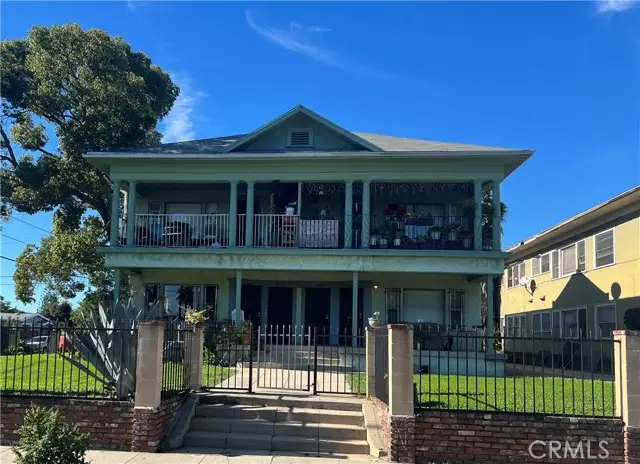 2955 Van Buren Place, Los Angeles, CA 90007 - Image #1