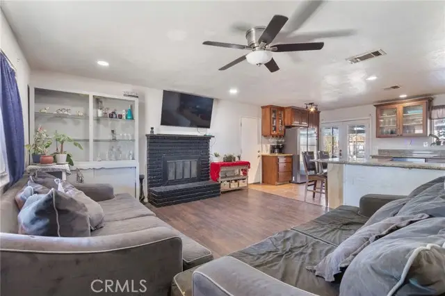 15177 Greenrock Avenue, Lancaster, CA 93535 - Image #3