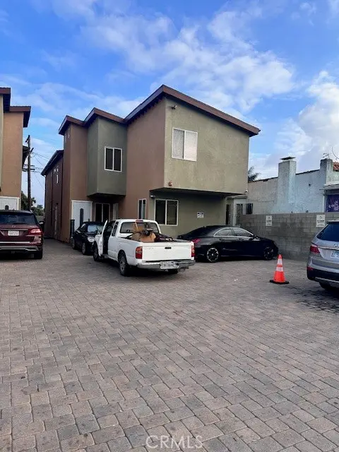 1737 37th Street, Los Angeles, CA 90018 - #1