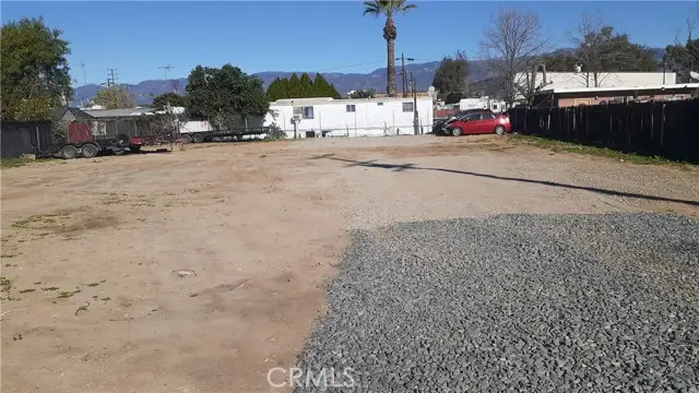 416 OAK Street, San Bernardino, CA 92401 - #3