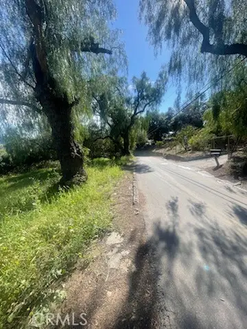 11848 West Trail, Sylmar, CA 91342